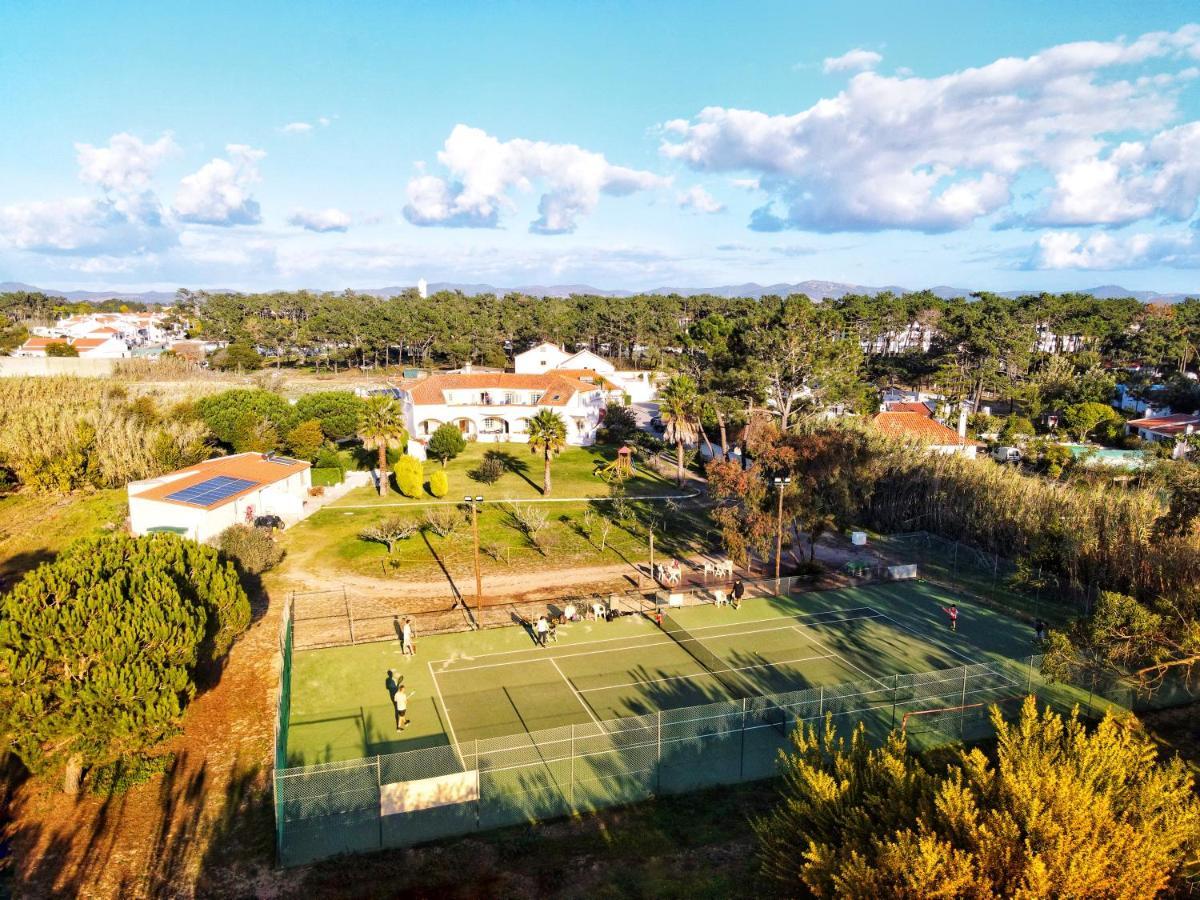 Quinta Do Moinho De Vento - Racket & Country Club - Duna Parque Resorts & Hotels ヴィラ・ノヴァ・デ・ミルフォンテス エクステリア 写真